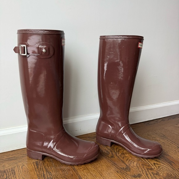 Hunter Burgundy Red Glossy Rain Boots Women’s 8 - Picture 3 of 6